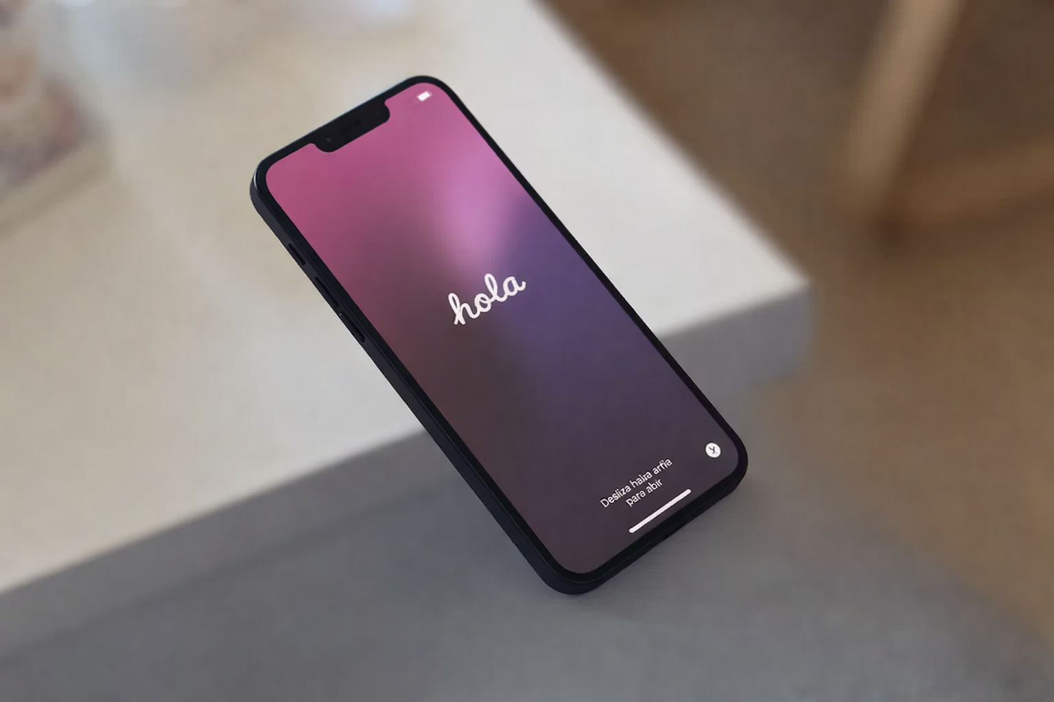 hola on iphone screen close up