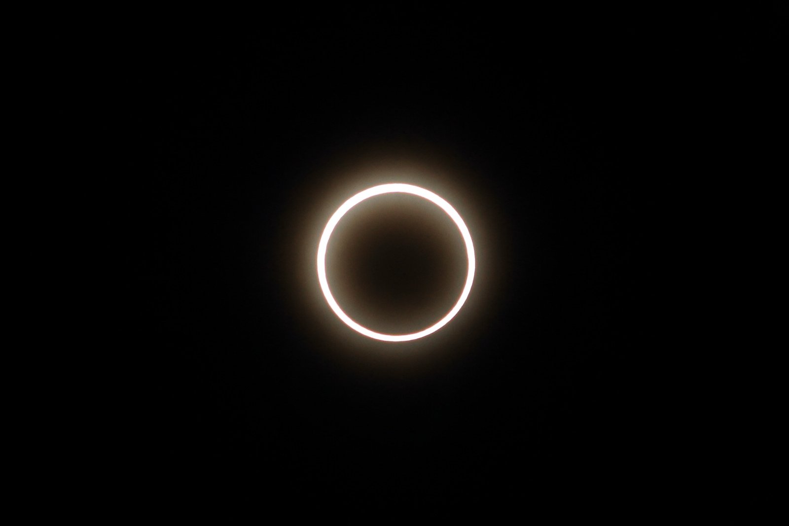 bairi annular solar eclipse 2003461 1920