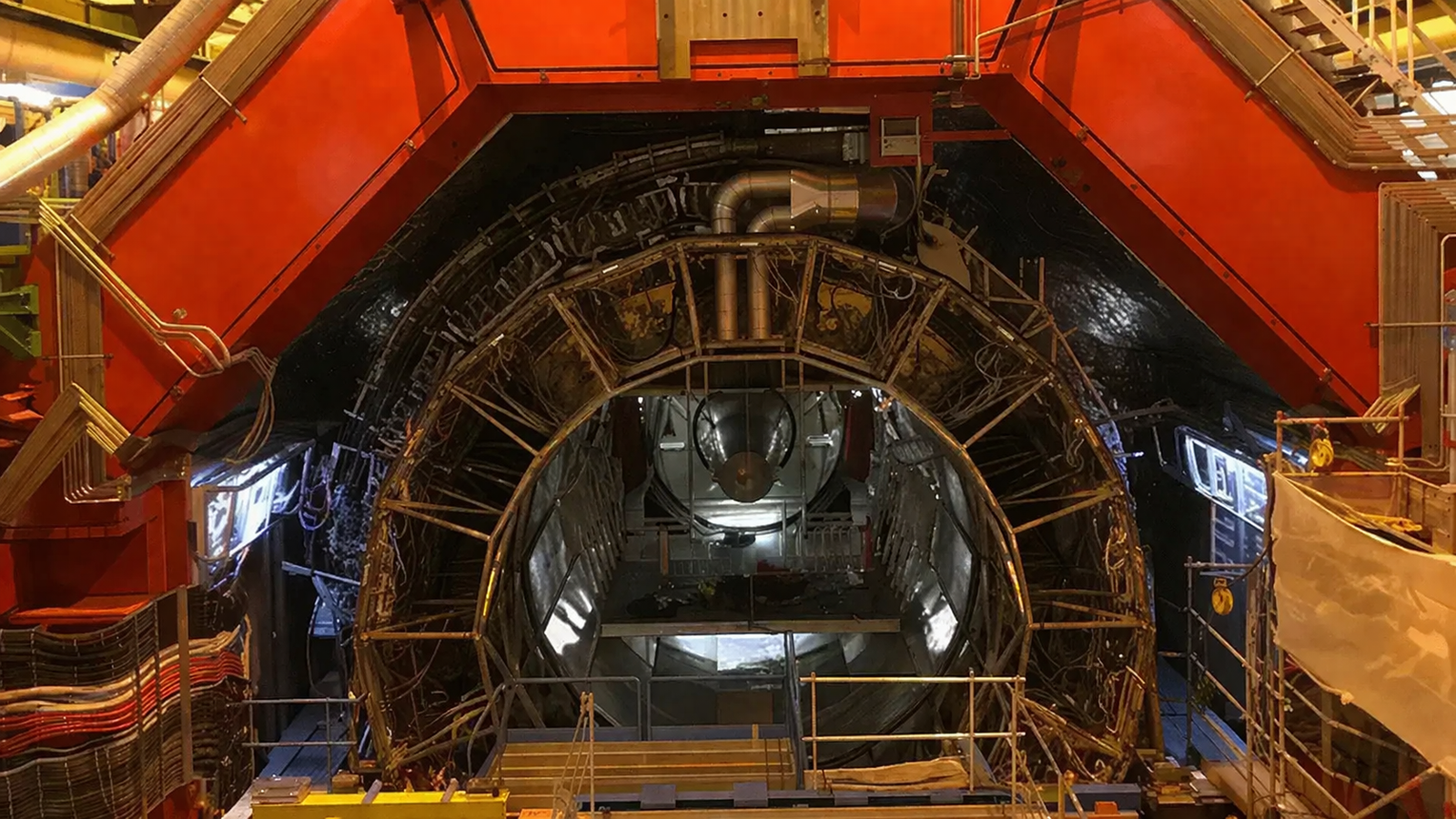 industrial tunnel through metal framework (1)